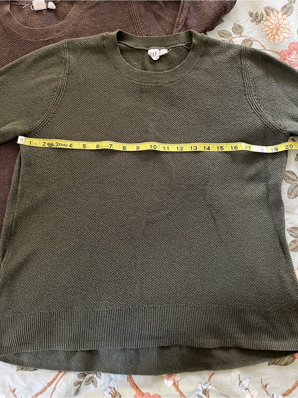 🌟Bundle of 2 Gap Lightweight Sweaters Size Large - Picture 2 of 5